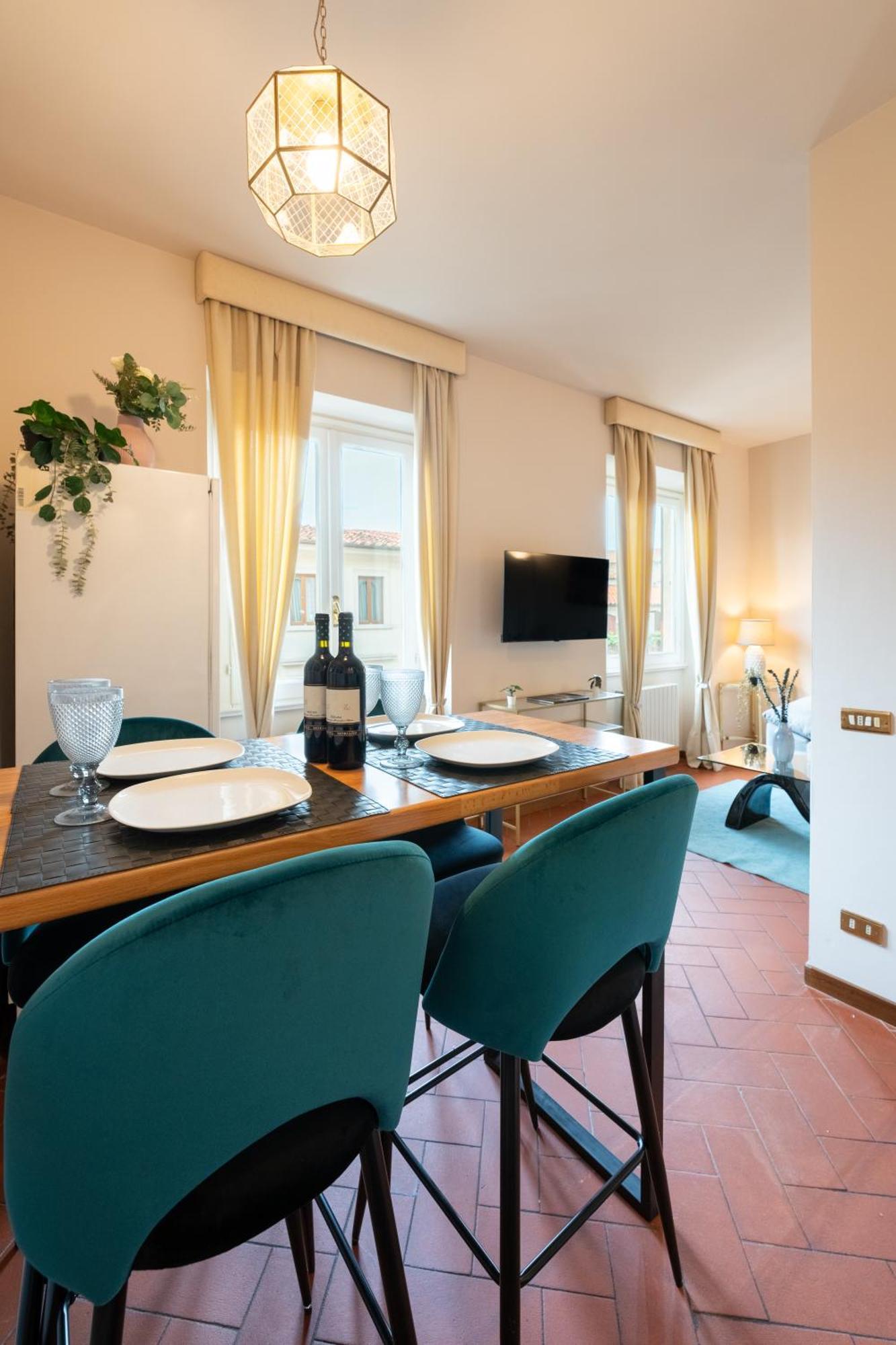 Via Panzani 16, 4th Floor - Patrizia - Bright 300m From Duomo And Train Station Apartamento